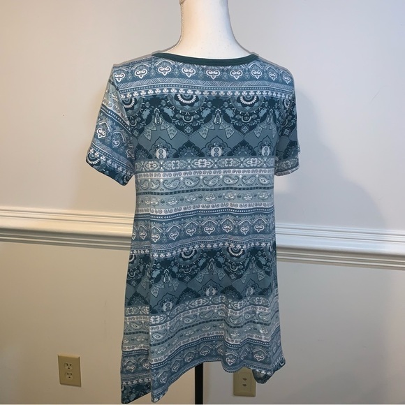 Lularoe Tee, sz S - Picture 2 of 6
